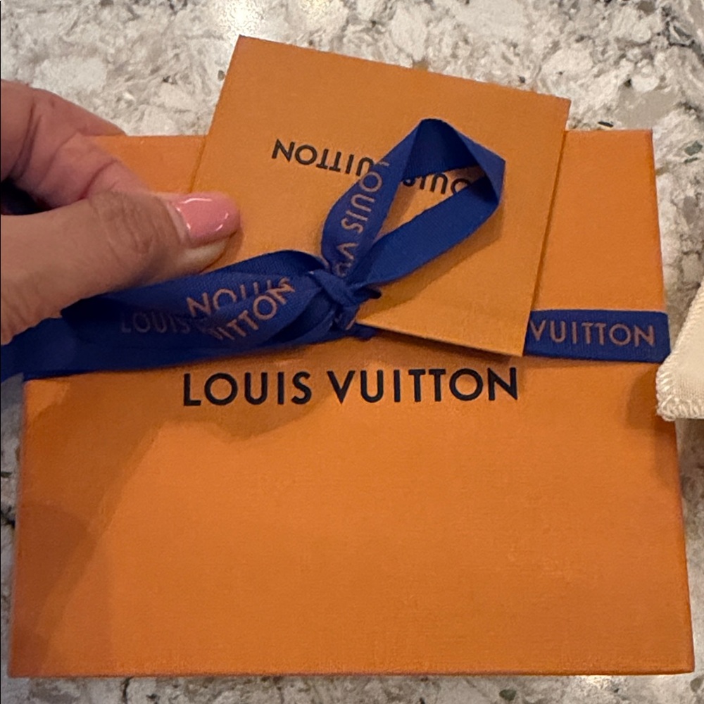 Louis Vuitton Black Monogram Eclipse Compact Bi-Fold Wallet - Picture 4 of 7